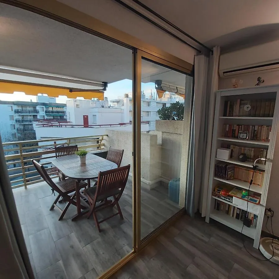 Apartamento En El Centro De סאלו 0*,